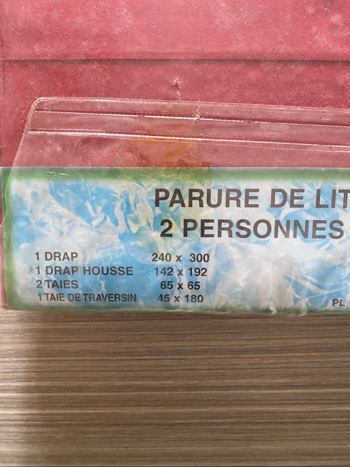 Parure de lit neuve - photo numéro 2