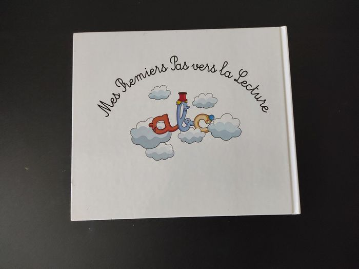 📘 Livre H comme Hugo – Très bon état - photo numéro 2