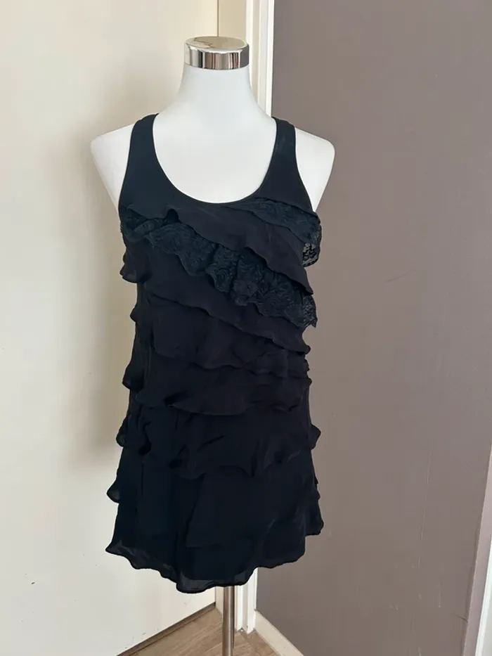 Les petites robes courte noires soie taille 1/36