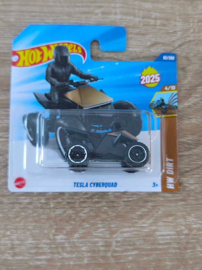 Hot wheels Porsche Ferrari Mustang lotus Mazda - photo numéro 4