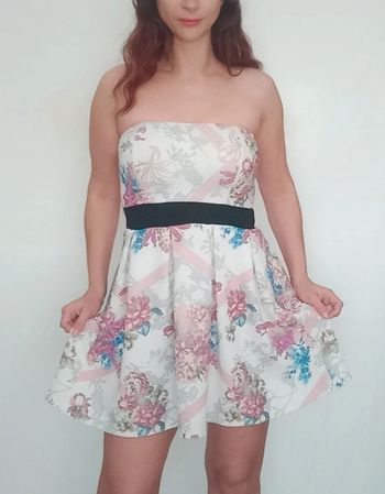 Robe d été bustier fleurie romantique taille 38