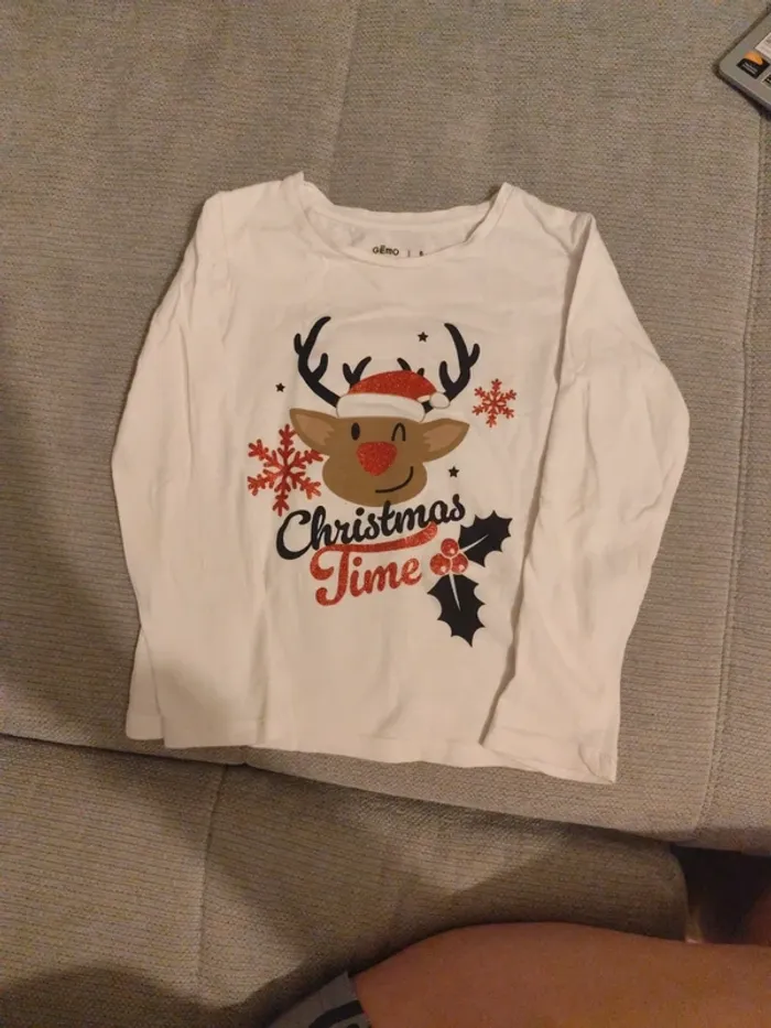 Pull fin de Noël