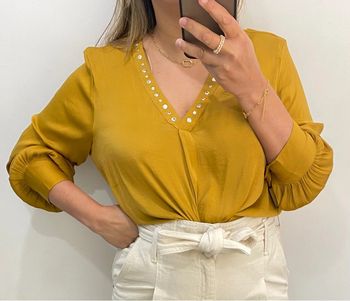 Superbe Blouse Col V Moutarde Taille M
