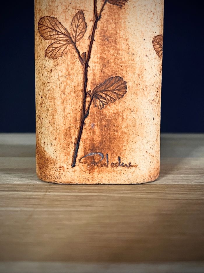 Vase en grès signé Raymonde Leduc - Pièce artisanale unique - 20 cm - photo numéro 6