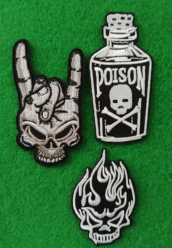 3 écussons punk / skull