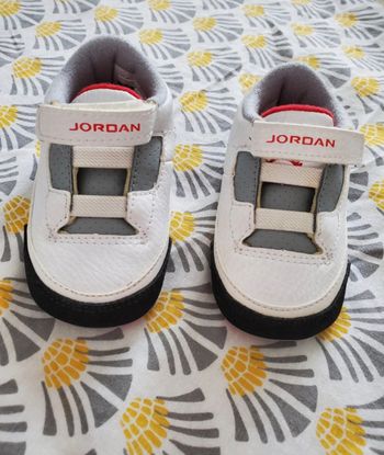 Baskets Jordan T.18,5