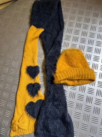 Ensemble bonnet et écharpe