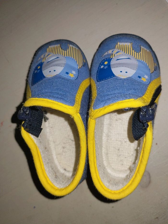 Pantoufles bébé motif éléphant pointure 19 - photo numéro 2