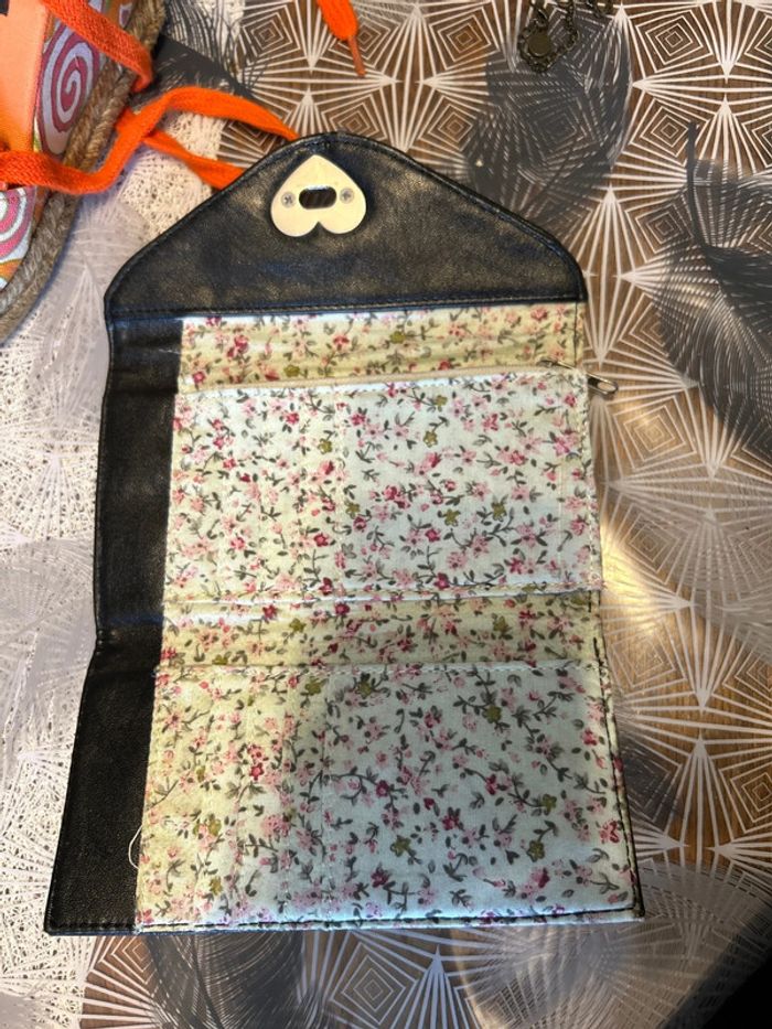 Porte feuille - photo numéro 2