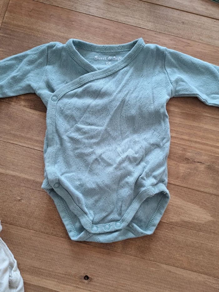 Bodies 3 mois - photo numéro 3