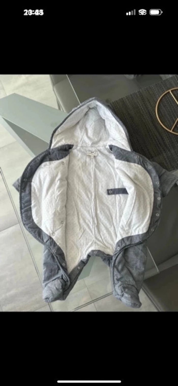 Combi pilote mixte, 6 mois Cyrillus neuve. Achetée 70€. - photo numéro 3