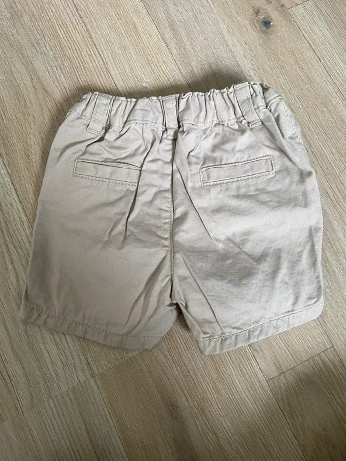 Short beige 9 mois - photo numéro 3