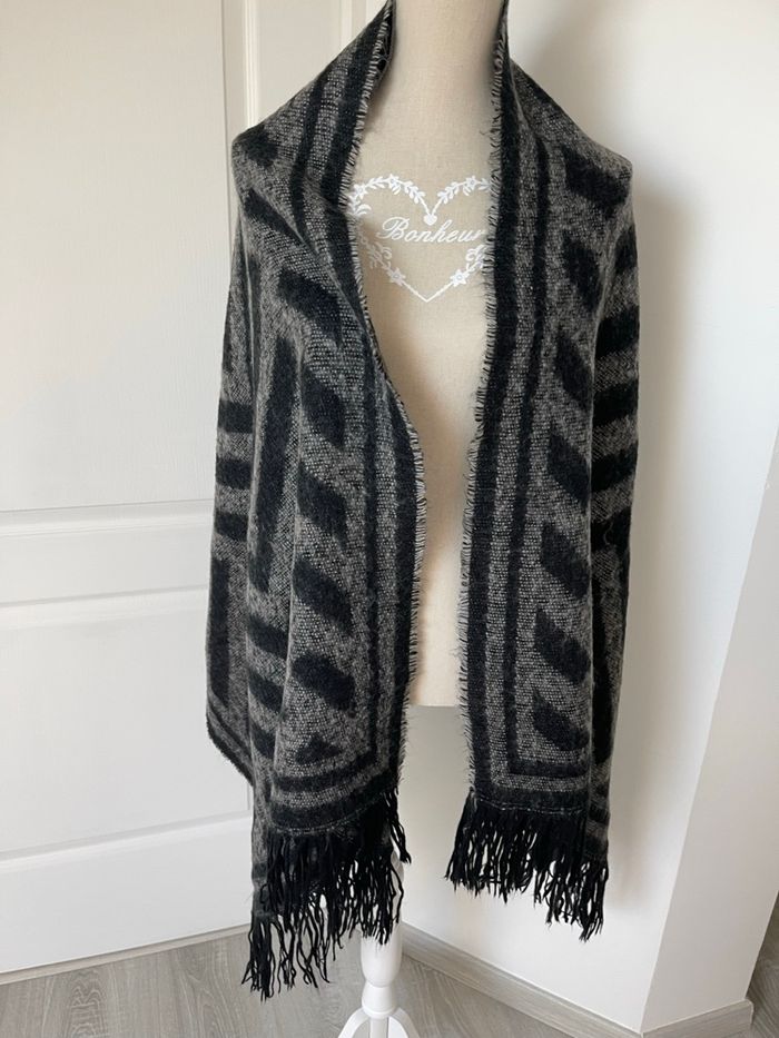 Écharpe H&M - photo numéro 3