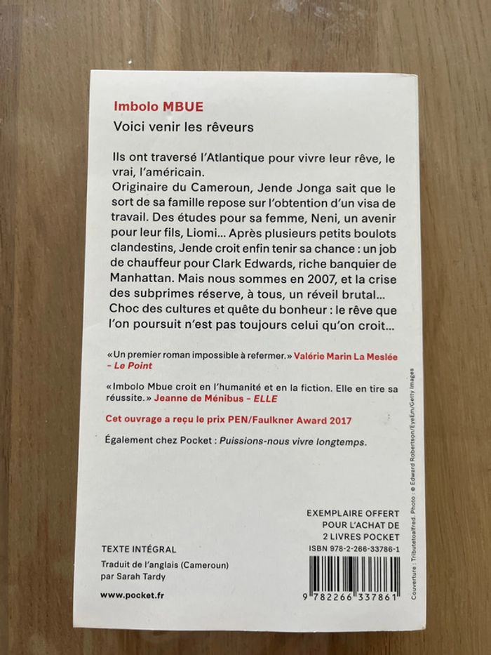 Livre voici venir les rêveurs mbue - photo numéro 2