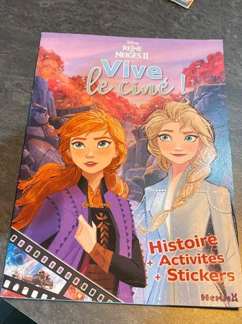 Livre jeunesse reine des neiges 2 vive le cine