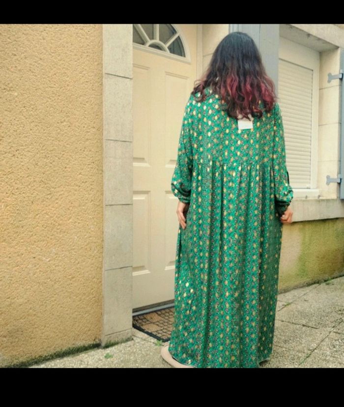 Robe neuve pour taille 42 - photo numéro 3