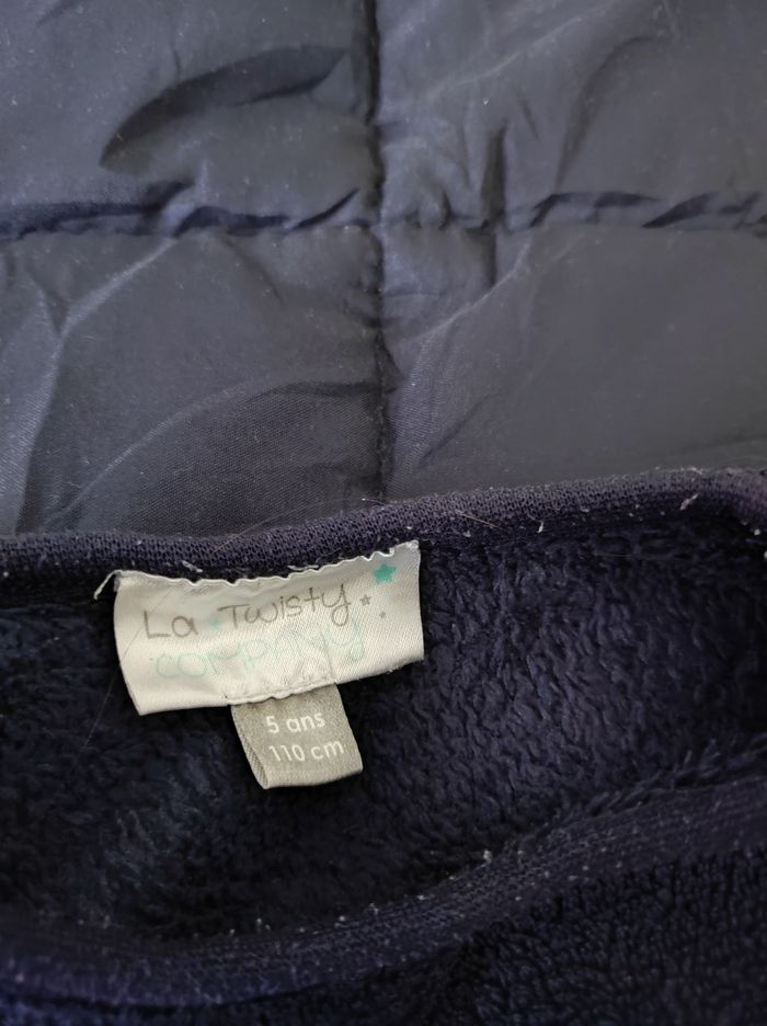 Pyjama 2 pièces hiver taille 5 ans - photo numéro 3