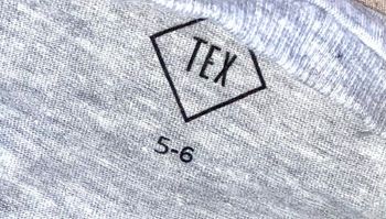 T-shirt gris et doré motif Life live forever 5/6 ans