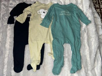 3 pyjamas une pièce