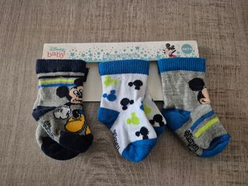 Chaussette mickey taille  6-9 mois