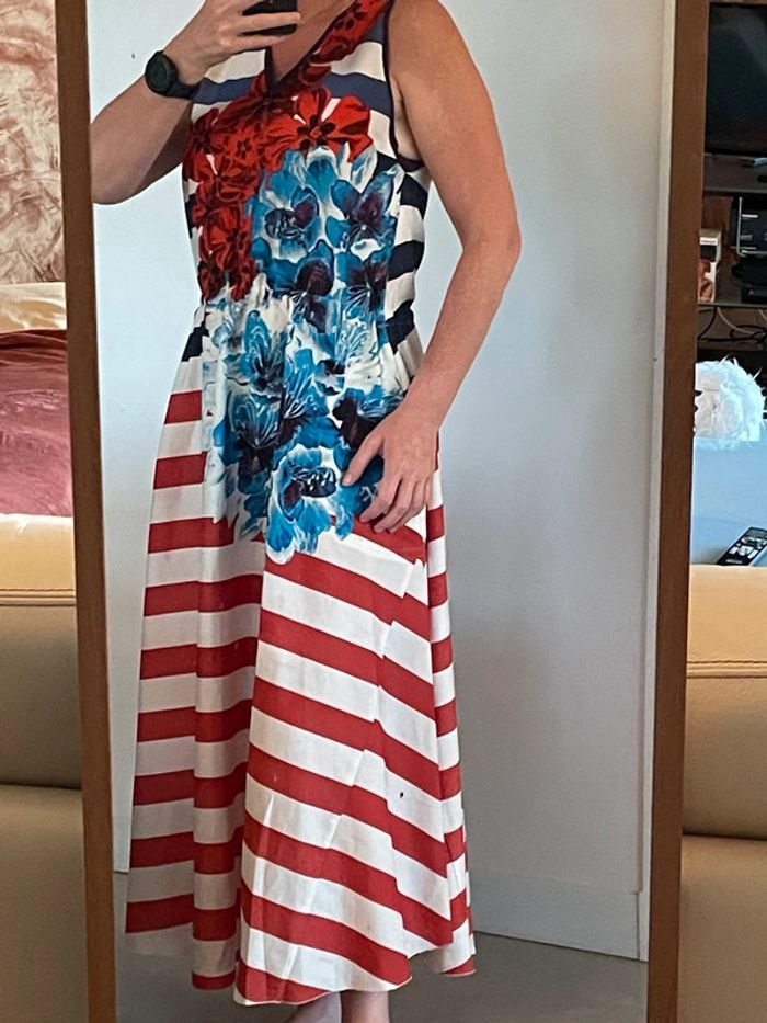 Robe longue Desigual USA 42 rouge et blanche - photo numéro 3