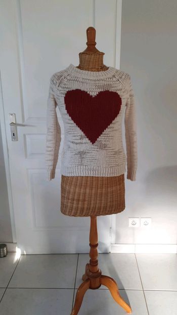 Pull femme 34/36 motif coeur chelo2