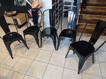 Lot 6 chaises bistrot