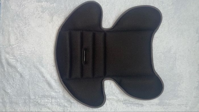 Réducteur siège auto - photo numéro 2