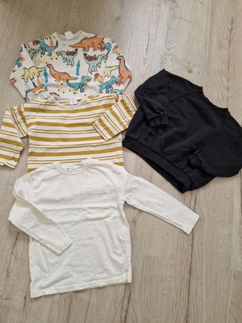 Lot t shirts et sweat