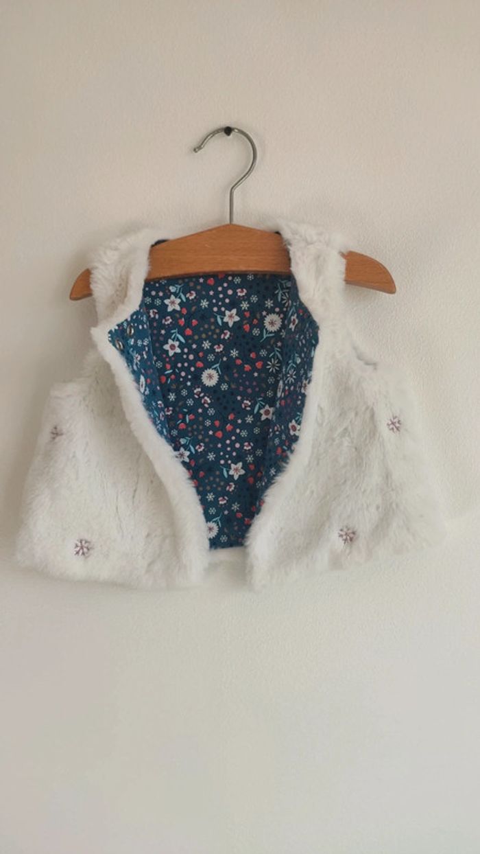 Polaire blanche sans manches sergent major taille 9 mois - photo numéro 3