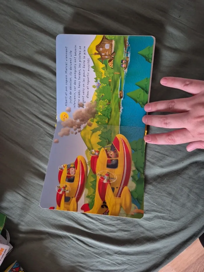 Livre ptit garçon le canadair d'Albert - photo numéro 4