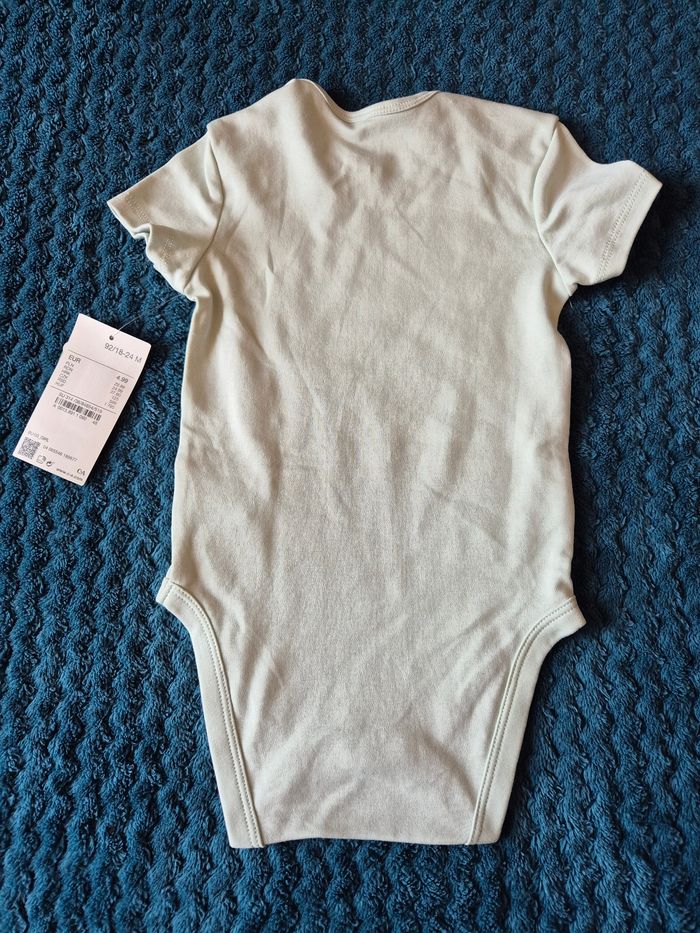 Body bébé fille taille 18-24mois Neuf - photo numéro 2