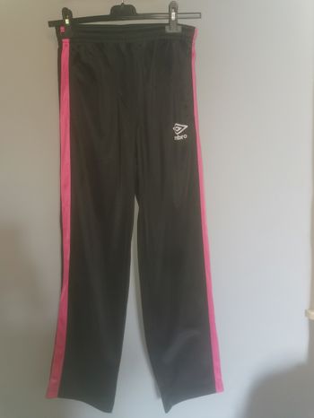 Pantalon survêtement umbro 14 ans