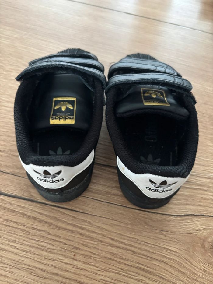Basket adidas superstar 23 - photo numéro 2