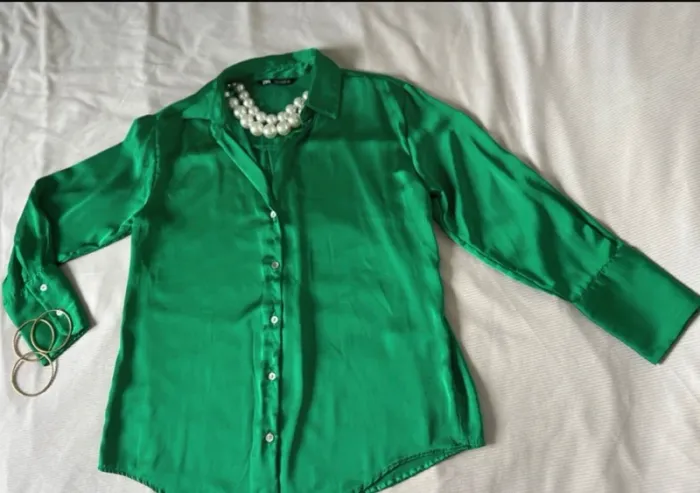 Chemise Zara vert satinée taille M - photo numéro 3