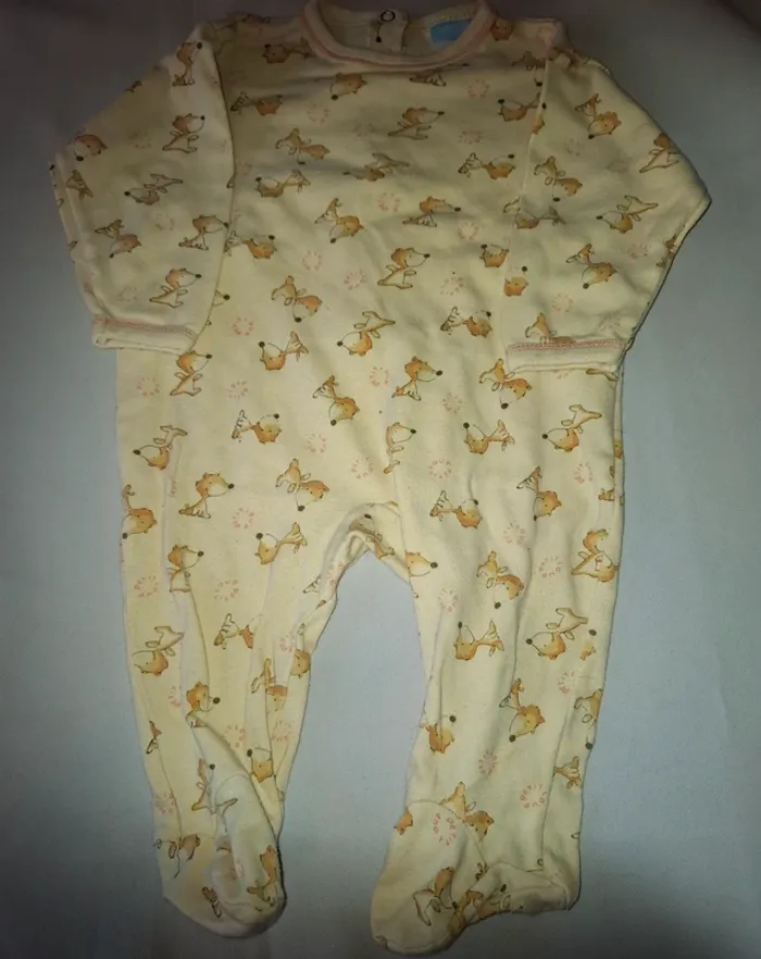 Très jolie pyjama grenouillères
