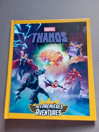 Livre THANOS de marvel