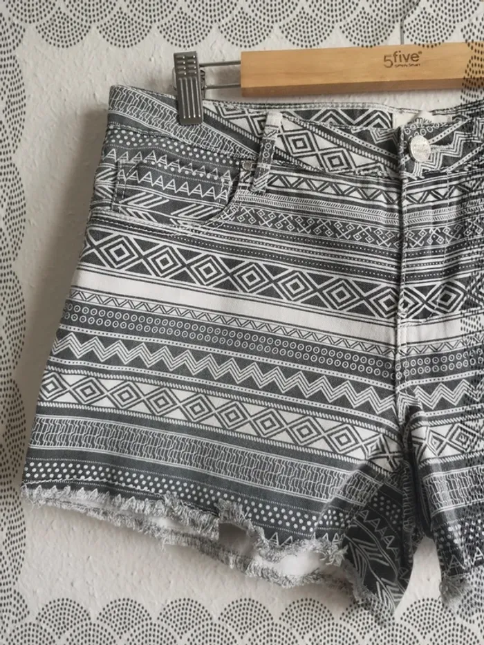 Short Pimkie taille 42 - photo numéro 3