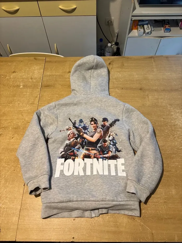 Magnifique Gilet Fortnite - photo numéro 3