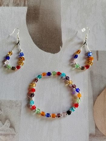 Collier et ses boucles d'oreilles