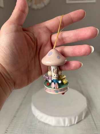 Décoration de Pâques Manège lapins 