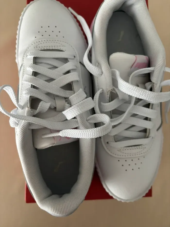 Chaussures sport PUMA Carina - photo numéro 3