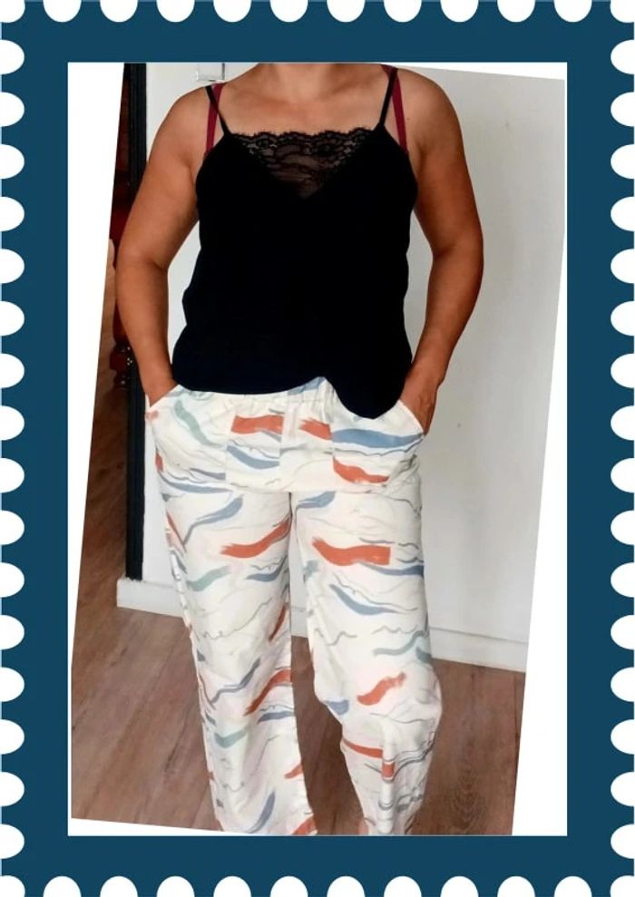 Magnifique pantalon carotte UPÉ taille L - photo numéro 4