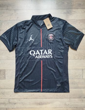 Quatrième maillot PSG 25 26 taille L