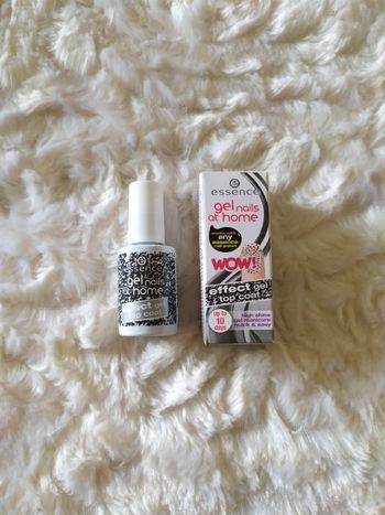 Essence Gel Nails At Home - Effect Gel Top Coat