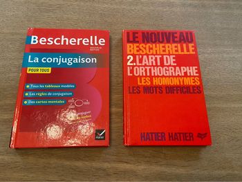 Lot de deux Bescherelle : conjugaison et orthographe, homonymes et mots difficiles