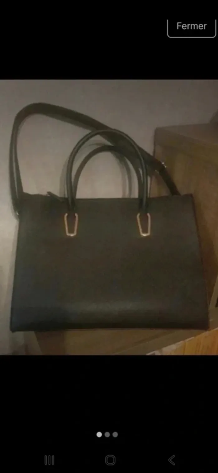 Sac à main .neuf utilisé  2 jours - photo numéro 2