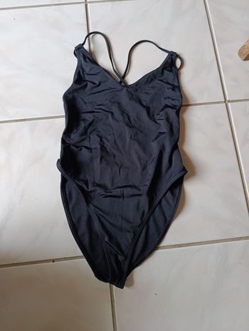 Maillot de bain une pièce noir