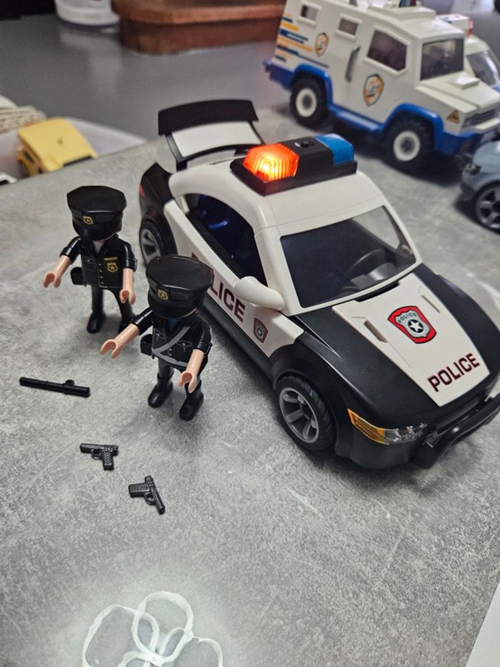 Playmobil 5673 voiture de police - photo numéro 2