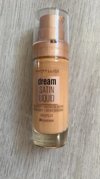 Fond de teint + sérum hydratant 42 Maybelline